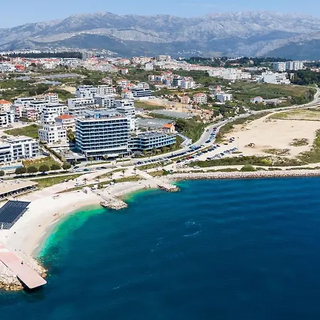 Znjan Park And Apartman *